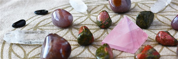 Spiritual gifts made from gemstones | Wholesale Spirituality