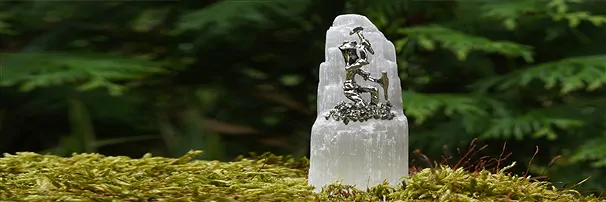 Pierres précieuses avec figurines en métal | Marco Schreier