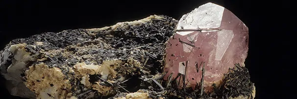Morganit gebohrt | Schreier Mineralienhandlung Edelsteine, Heilsteine & Schmuck
