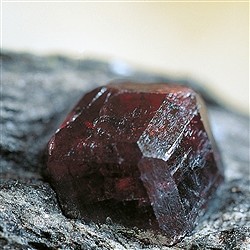 Garnet - all colors | strands, Tumbled Stones & rough