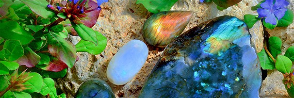 Labradorit (hell und dunkel) | Mineralienhandel Edelsteine, Heilsteine & Schmuck