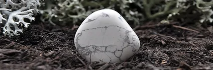 Rough Stones and Tumbled Stones Magnesite | wholesaler gems & healing stones