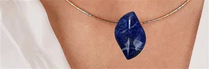 Drilled stones & donuts Sodalite | wholesaler gems, healing stones & jewelry