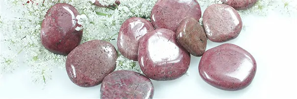 Thulit (Mangan-Zoisit) | Schreier Großhändler Edelsteine, Heilsteine & Schmuck