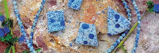 K2 (Azurit in Gneis) | Schreier Großhändler Edelsteine, Heilsteine & Schmuck