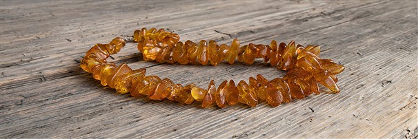 Amber necklaces | Marco Schreier wholesale suppliers - gems, stones & jewelry