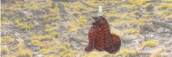 Stein-Anhänger mit Symbolen und Tieren | Edelsteine, Heilsteine & Schmuck-Handel