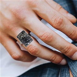 Bijoux en pierres pr&#xE9;cieuses pour hommes