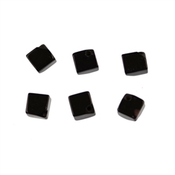 0404690110 Cube Onyx (natural) diagonally drilled, 10mm | wholesaler gems & healing stones