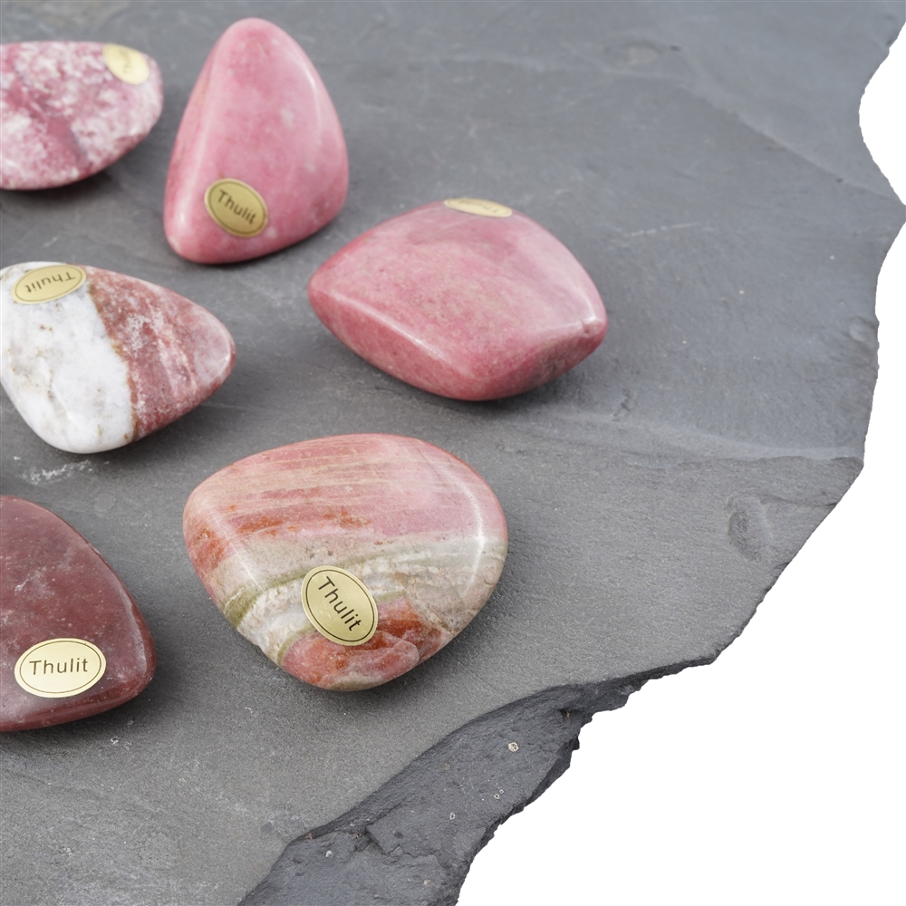 Tumbled Stones Thulite, 4,5 - 5,0cm (35 pcs./ PU)