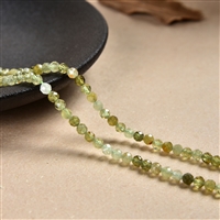 strand of beads, garnet green (Grossular), faceted, 04mm (39cm)