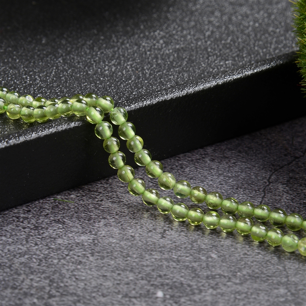 Strand of beads, Peridote, 03mm (39cm)