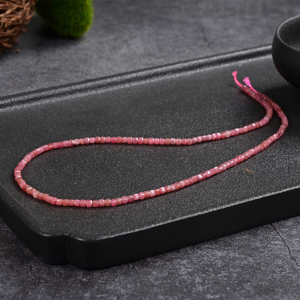 strand cube, Rhodonite, faceted, 02,5mm