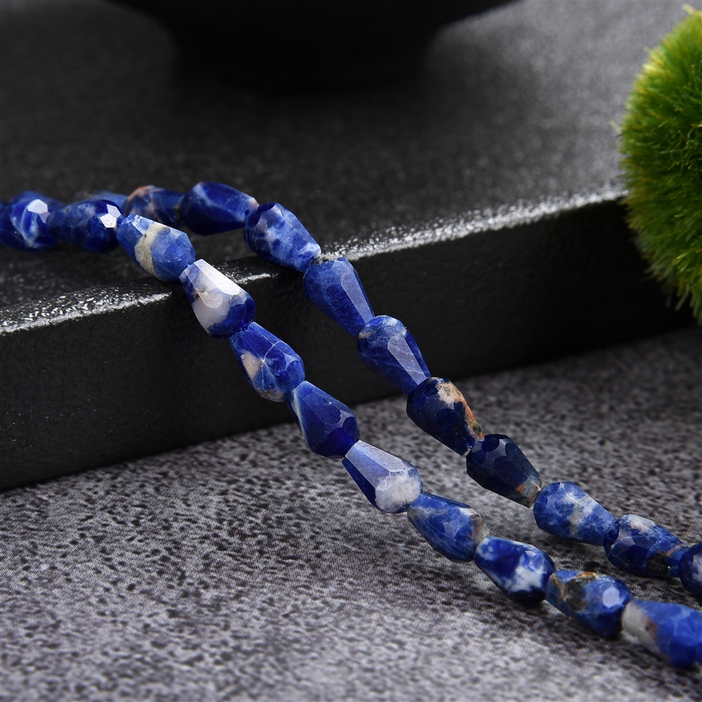 Rang de collier goutte, Sodalite, facetté, 04 x 06mm ; (39cm)