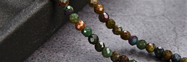 strand balls, Zoisite with Ruby, faceted, 03mm (39cm)