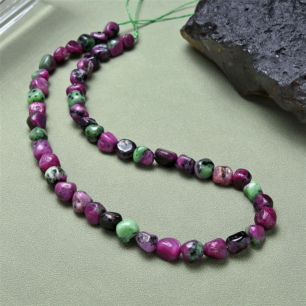 Strand of nuggets, Zoisite with Ruby, 07-09 x 07-09mm