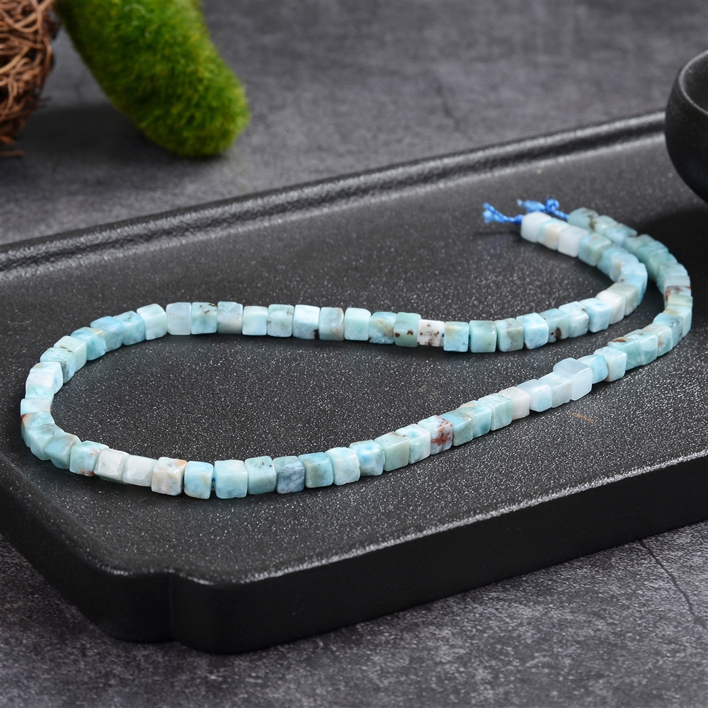 Strand of cubes, Larimar, 5 x 5 x 5mm (40cm)