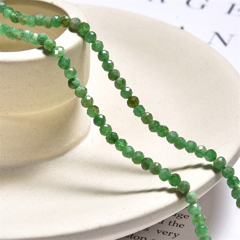 Filo di perline, verde granato (Tsavorite), sfaccettato, 03 mm (39 cm) | Marco Schreier