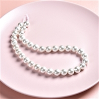 Rang de collier boules, perles de coquillage blanches, 10mm