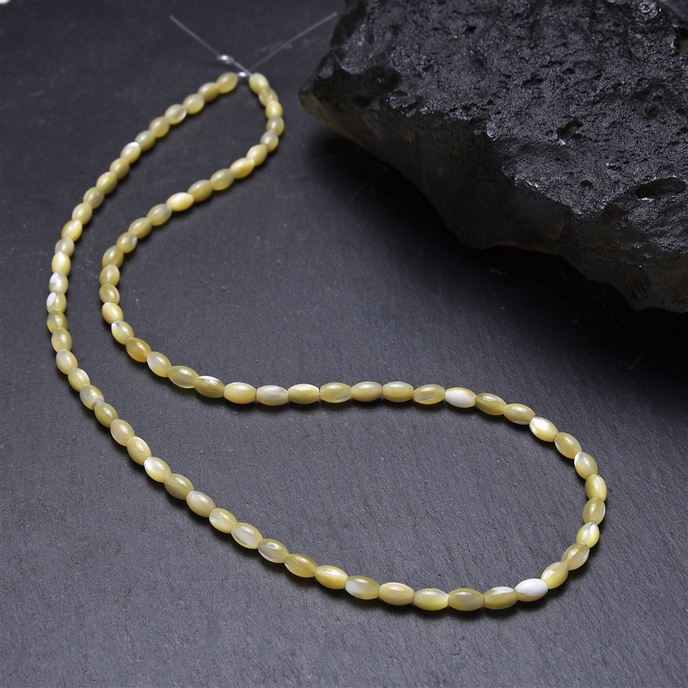 Rang de colliers grain de riz, nacre (jaune), 05 x 03mm