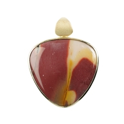 242009220286 Pendant Mookaite, Trillion (30 x 30mm), 4,0cm, gold plated | Marco Schreier