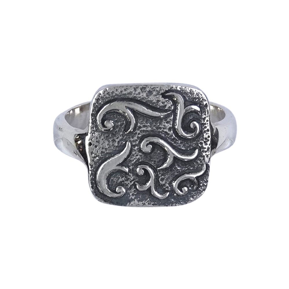 Ring tendril decoration, partially blackened, size 57