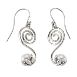 244018160042 Earrings spiral with pearl, 3,0cm, rhodium plated | Marco Schreier