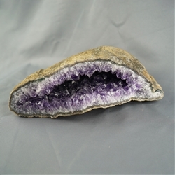 2805012408 Amethyst cave unique 408 | wholesaler - gems, precious & healing stones, jewelry