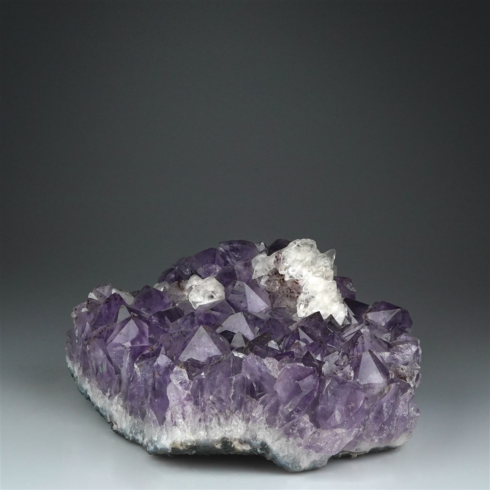 Formation Amethyst, 19 x 17cm, unique 285 | wholesaler gems & healing stones