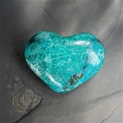 2806051005 Chrysocolla heart (stab.), 08 x 06cm, unique 005 | Marco Schreier