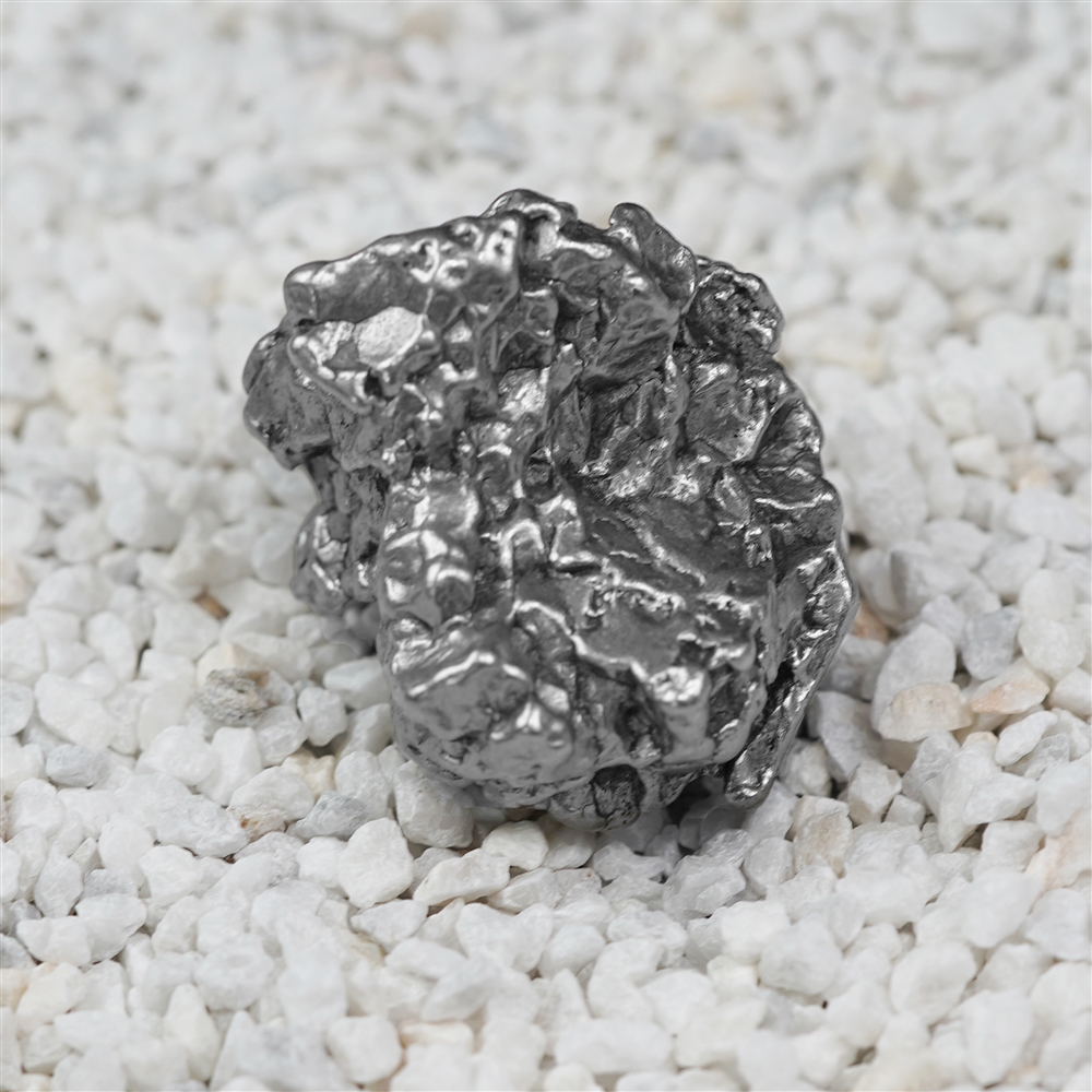 Meteorite (Campo del Cielo) unique specimen 064, 4.2cm