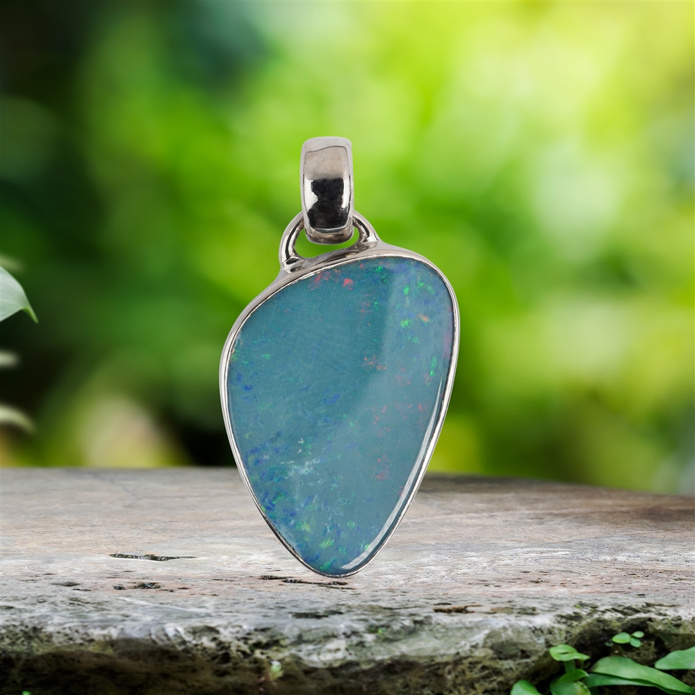 Opal doublet pendant, 2.8 cm, unique 045