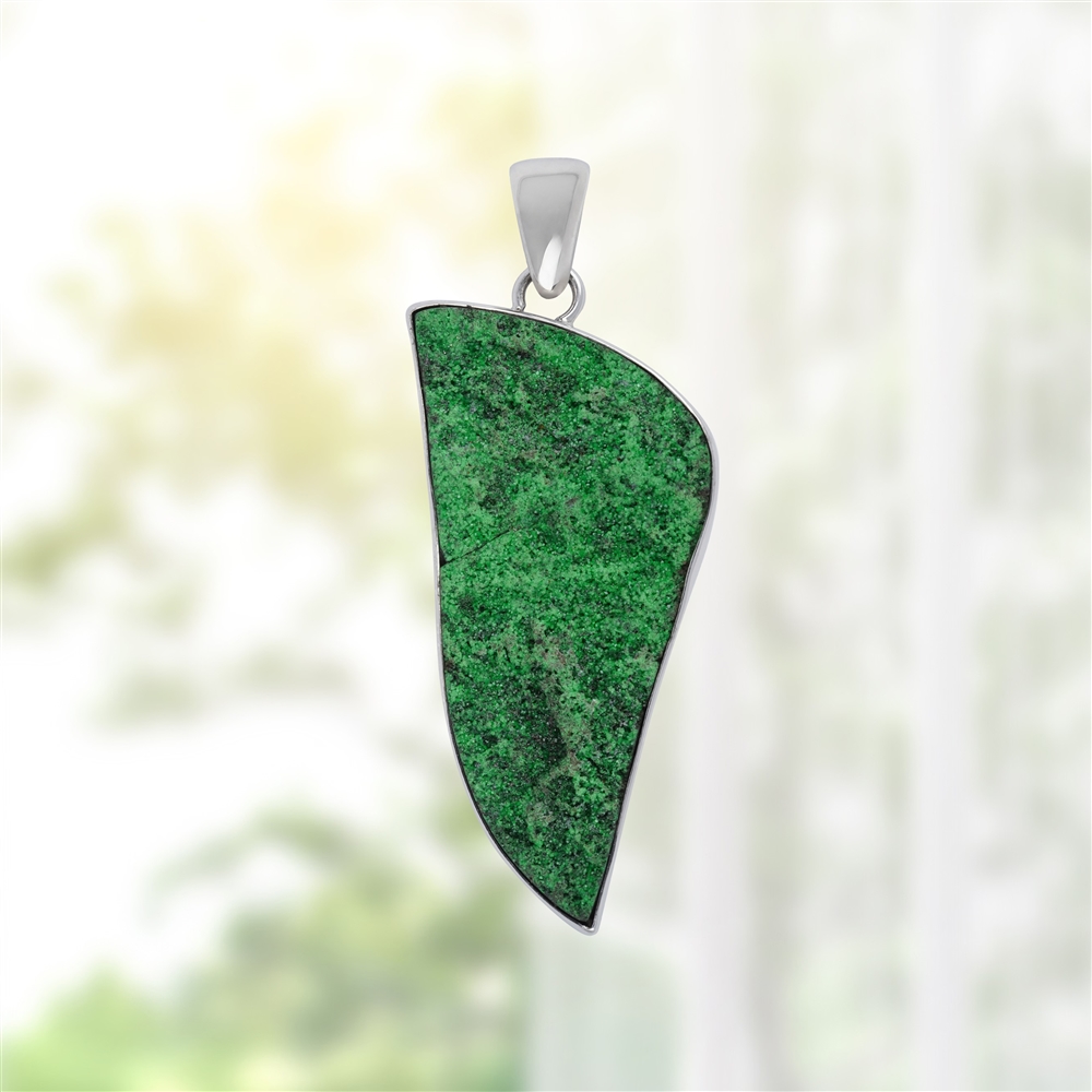 Uvarovite pendant, 5.9 cm, rhodiniert, unique 053 | Marco Schreier