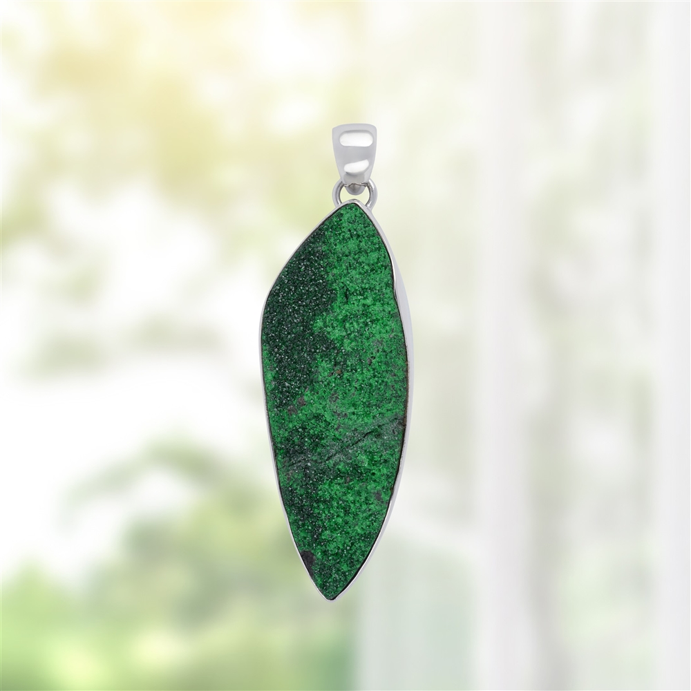 Uvarovite pendant, 6.4 cm, rhodiniert, unique 054 | Marco Schreier