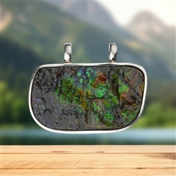 2815583076 Ammolite pendant unique 076 | Schreier wholesale; gems, healing stones & jewelry