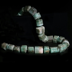 2821144002 Strand cylinder six-sided emerald unique 002 | wholesaler gems & healing stones