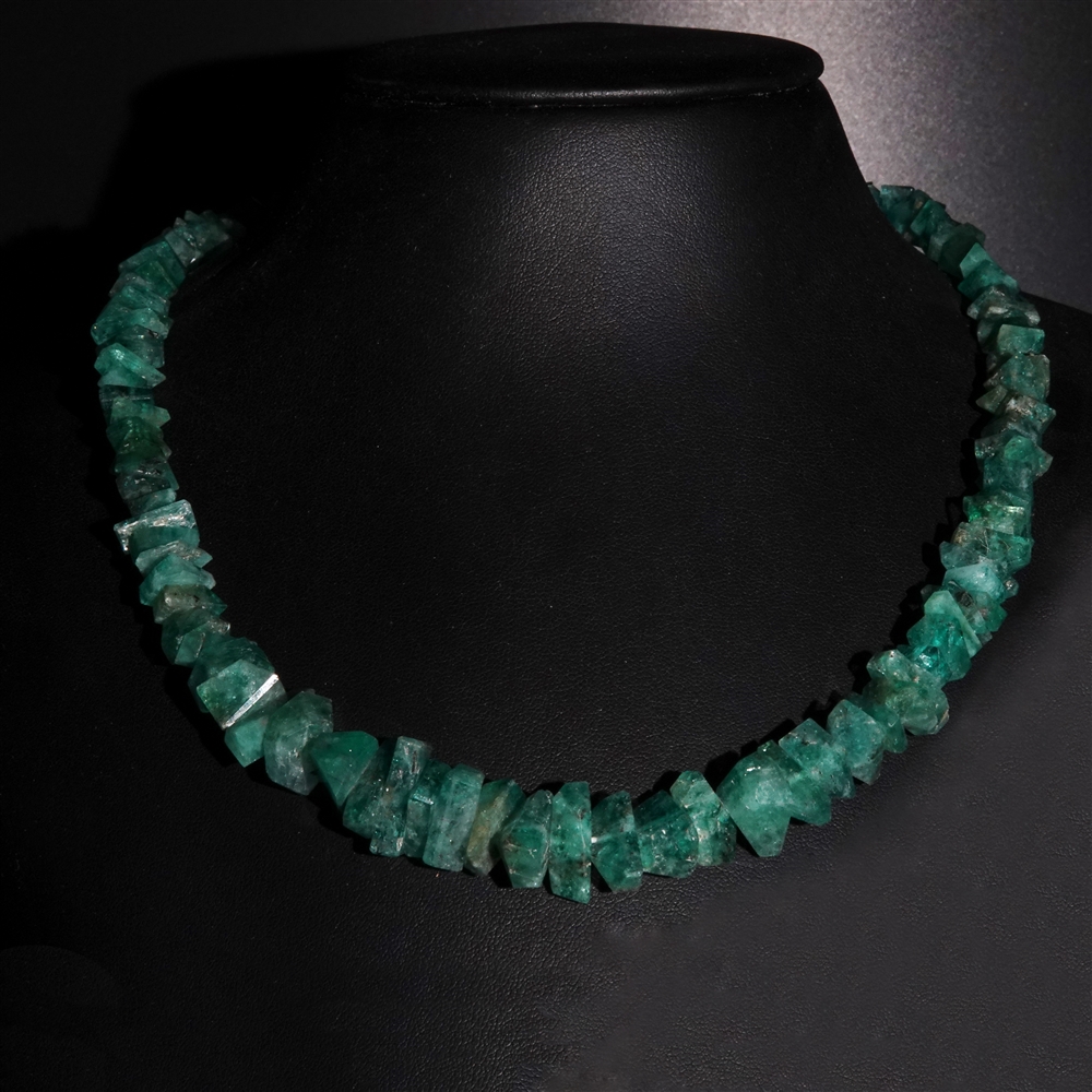 Strand faceted emerald sliver unique 005