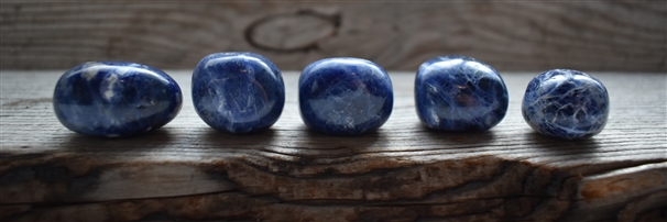 Rough Stones &amp; Tumbled Stones Sodalite | Schreier gems, healing stones &amp; jewelry